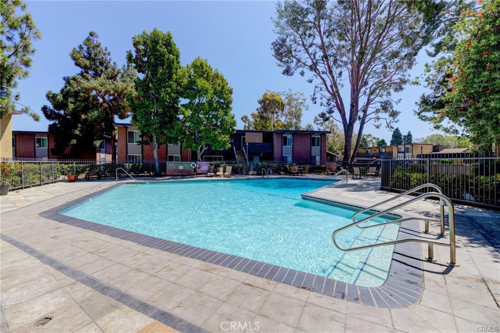 23320 Marigold Avenue Unit: P204