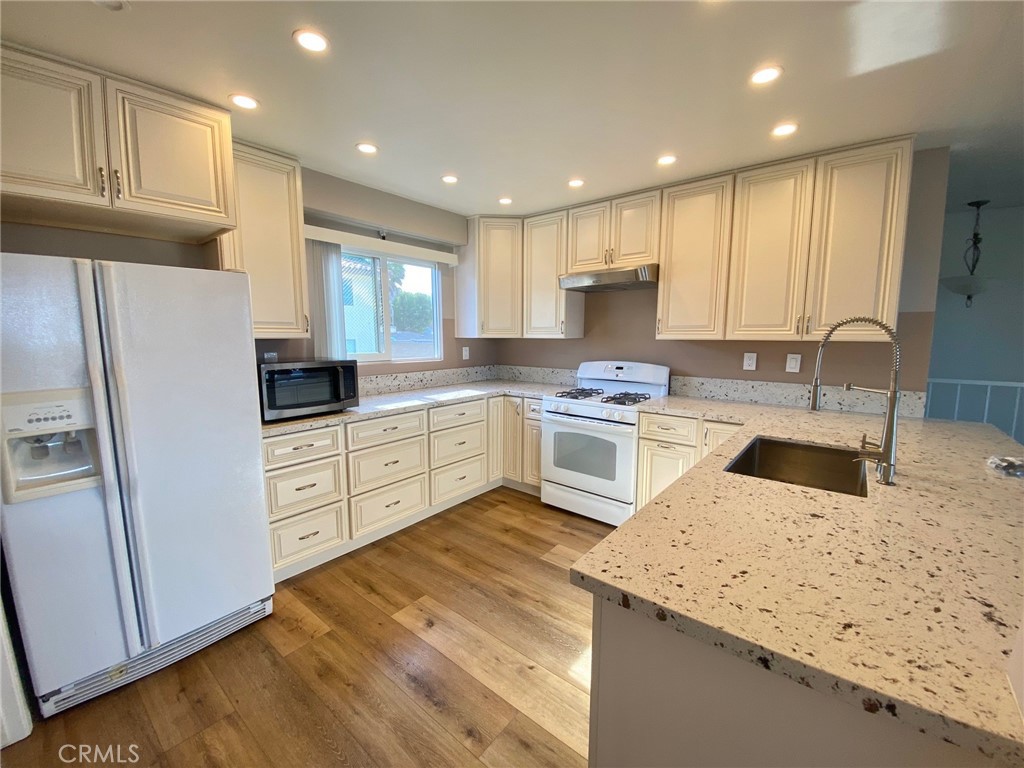 1258 W 24th Street Unit: 3
