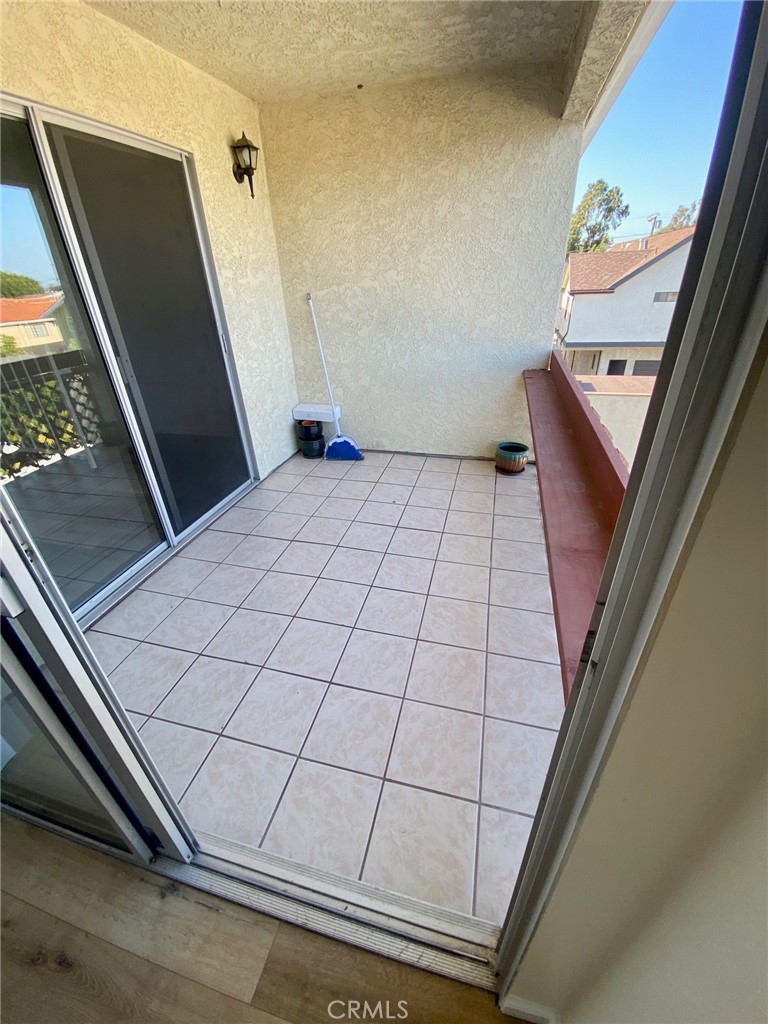 1258 W 24th Street Unit: 3