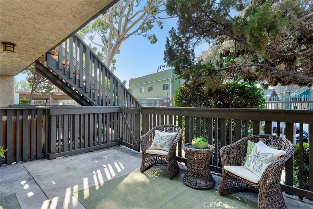 23320 Marigold Avenue Unit: P101