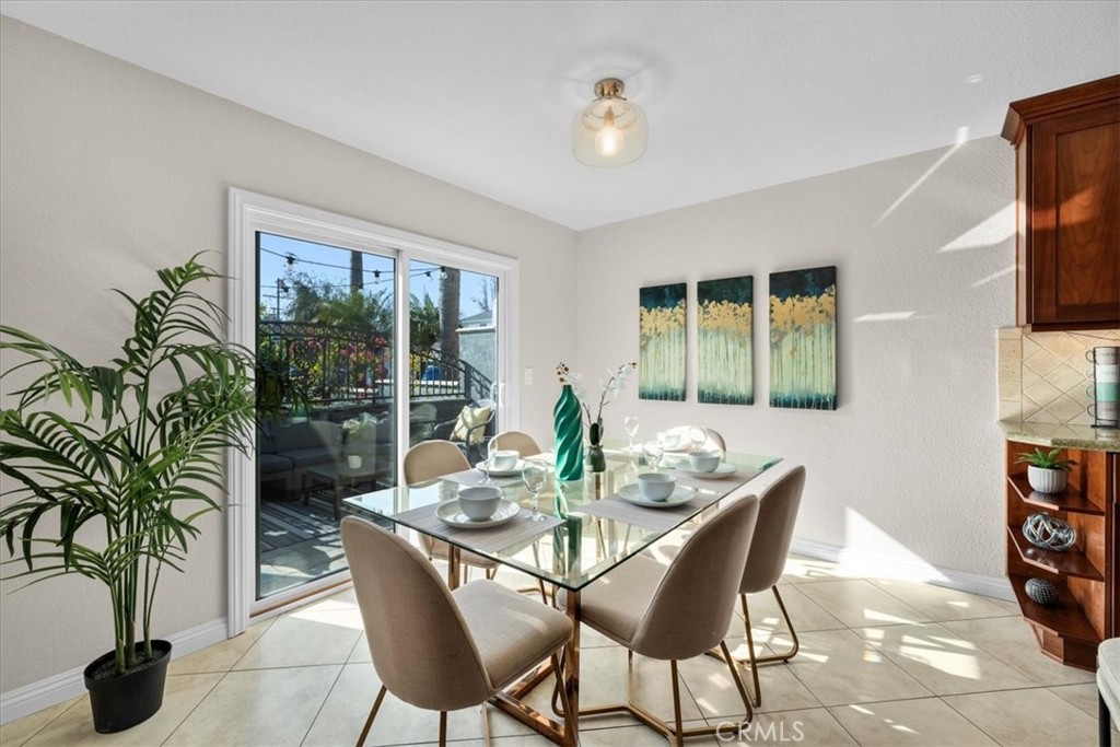 2223 Robinson Street A