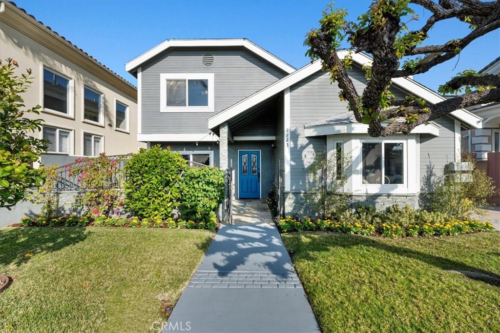 2223 Robinson Street A