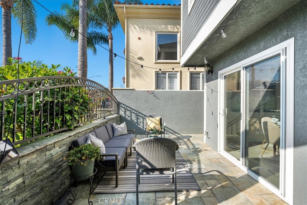 2223 Robinson Street A