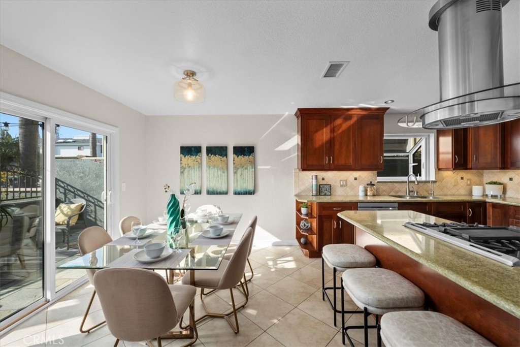 2223 Robinson Street A