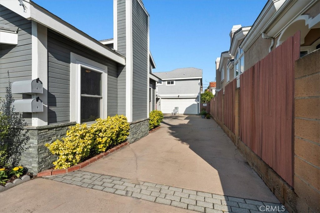 2223 Robinson Street A