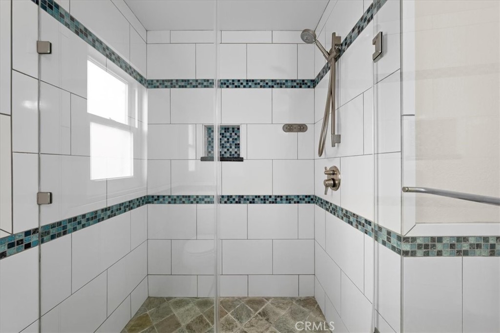 2223 Robinson Street A