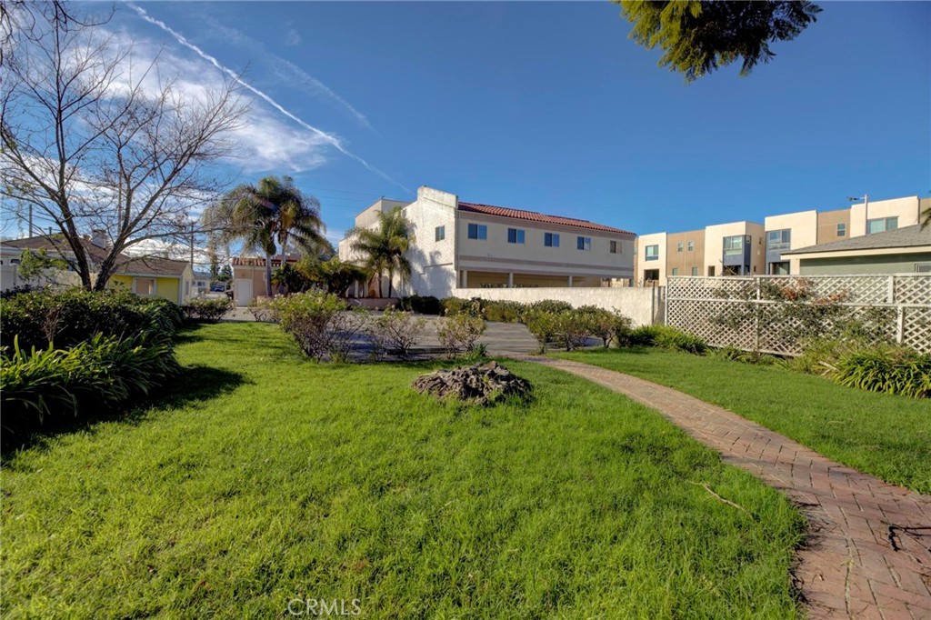 25200 Narbonne Avenue