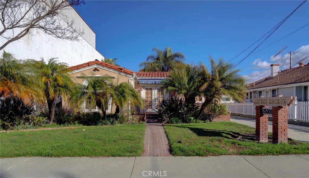 25200 Narbonne Avenue