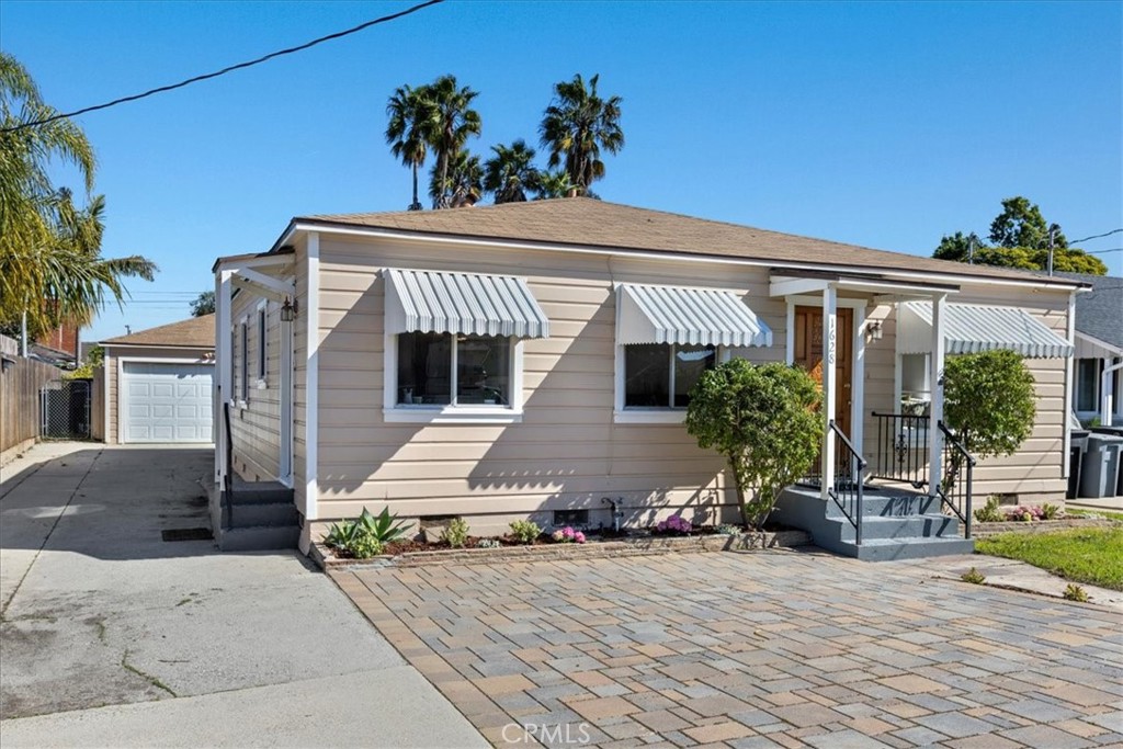 1628 Greenwood Avenue