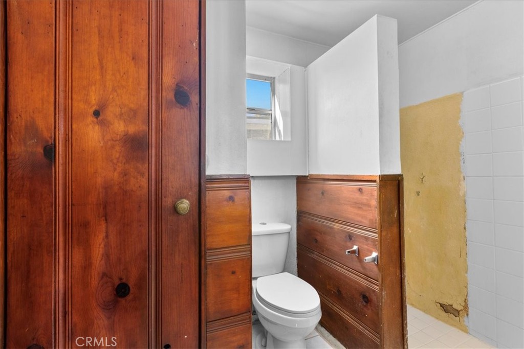 1628 Greenwood Avenue