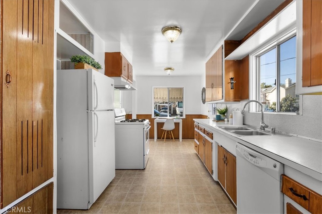 1628 Greenwood Avenue