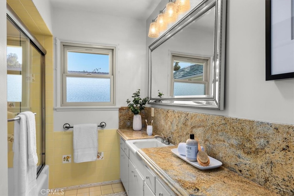 4725 Paseo De Las Tortugas