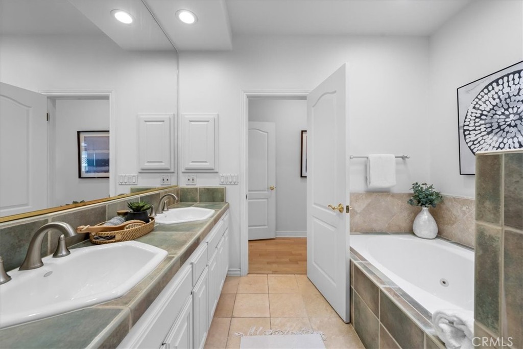 2225 Mathews Avenue A