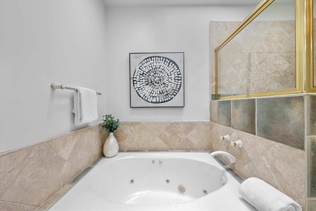 2225 Mathews Avenue A