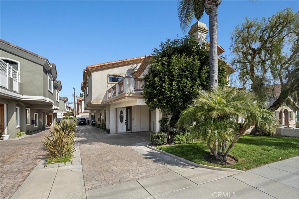 2225 Mathews Avenue A