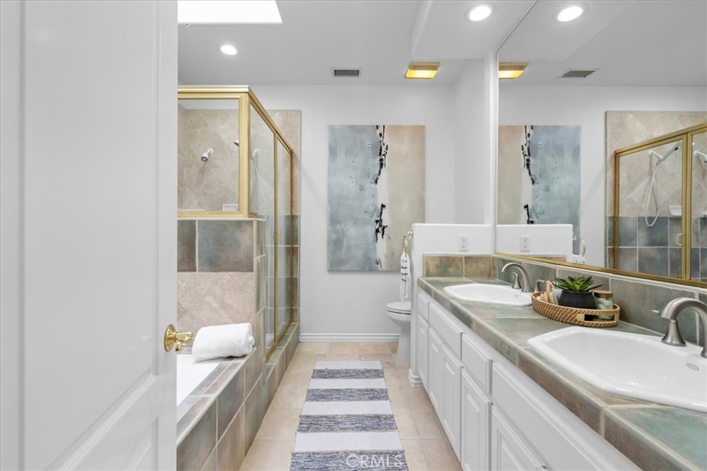 2225 Mathews Avenue A