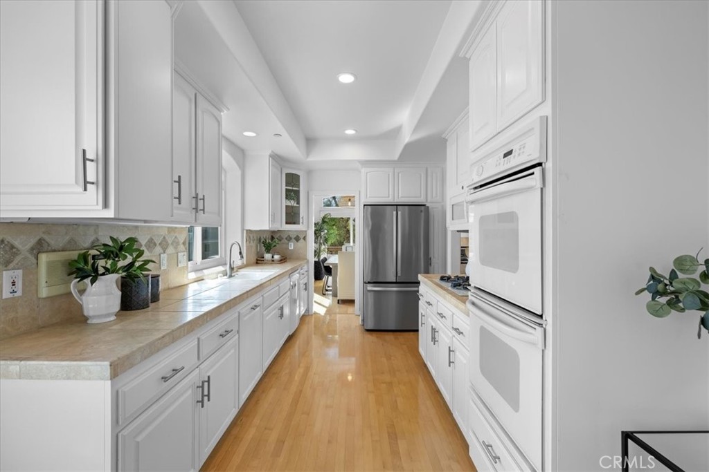 2225 Mathews Avenue A