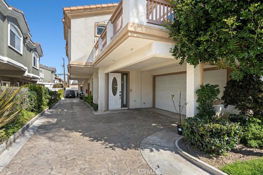 2225 Mathews Avenue A