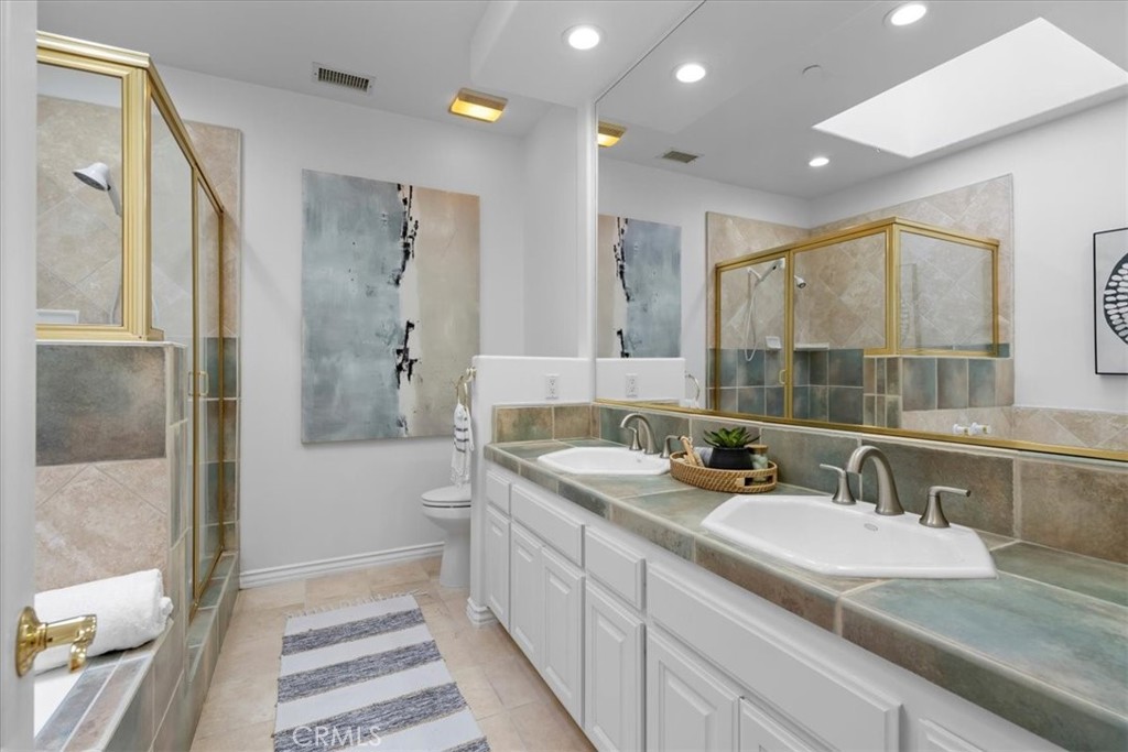 2225 Mathews Avenue A