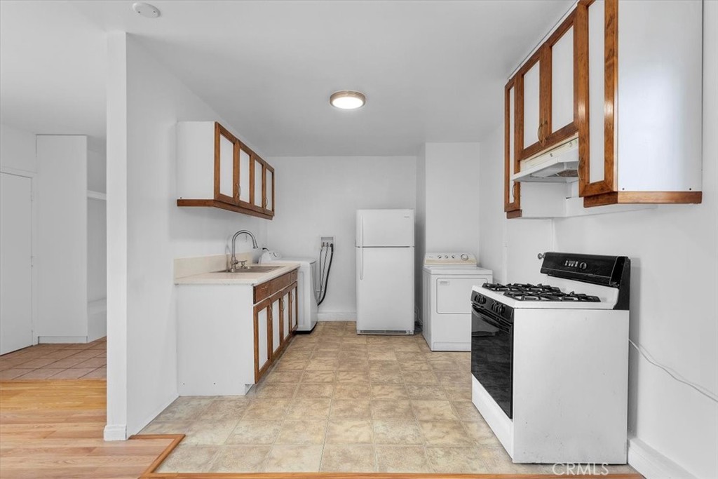 1526 Mcdonald Avenue