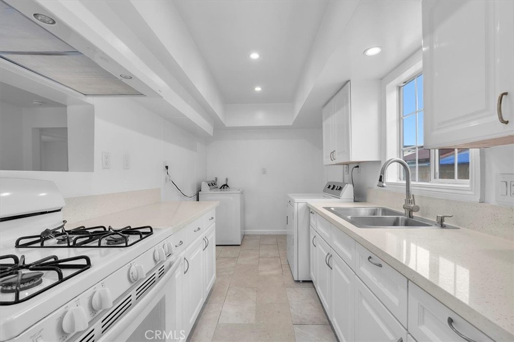 1526 Mcdonald Avenue