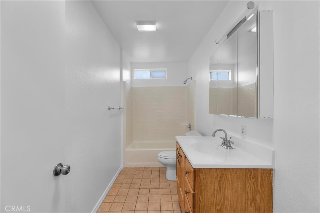 1526 Mcdonald Avenue