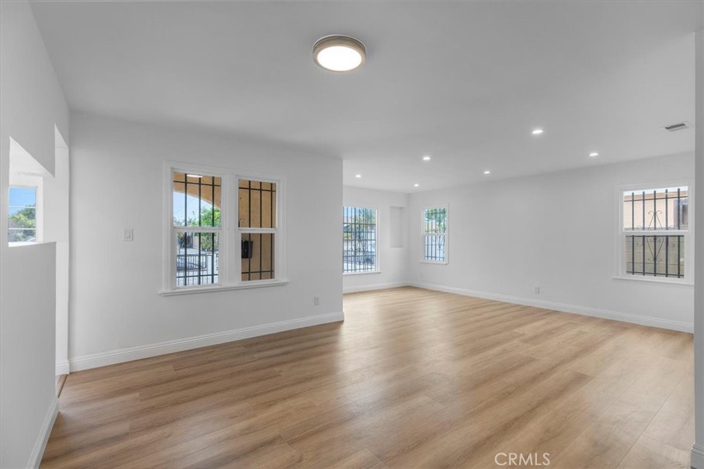 1526 Mcdonald Avenue