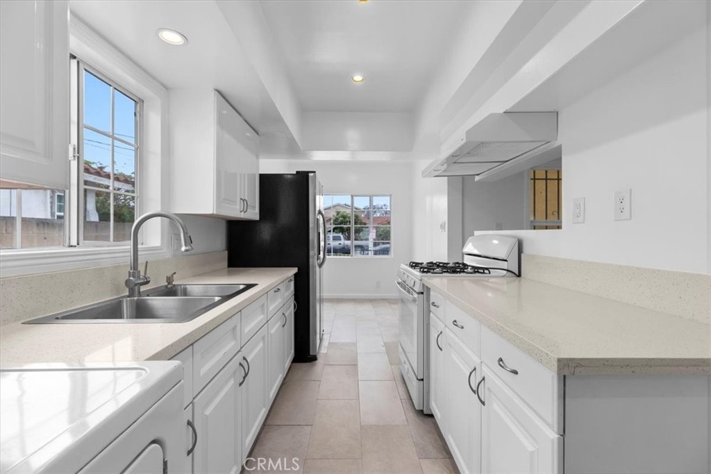 1526 Mcdonald Avenue