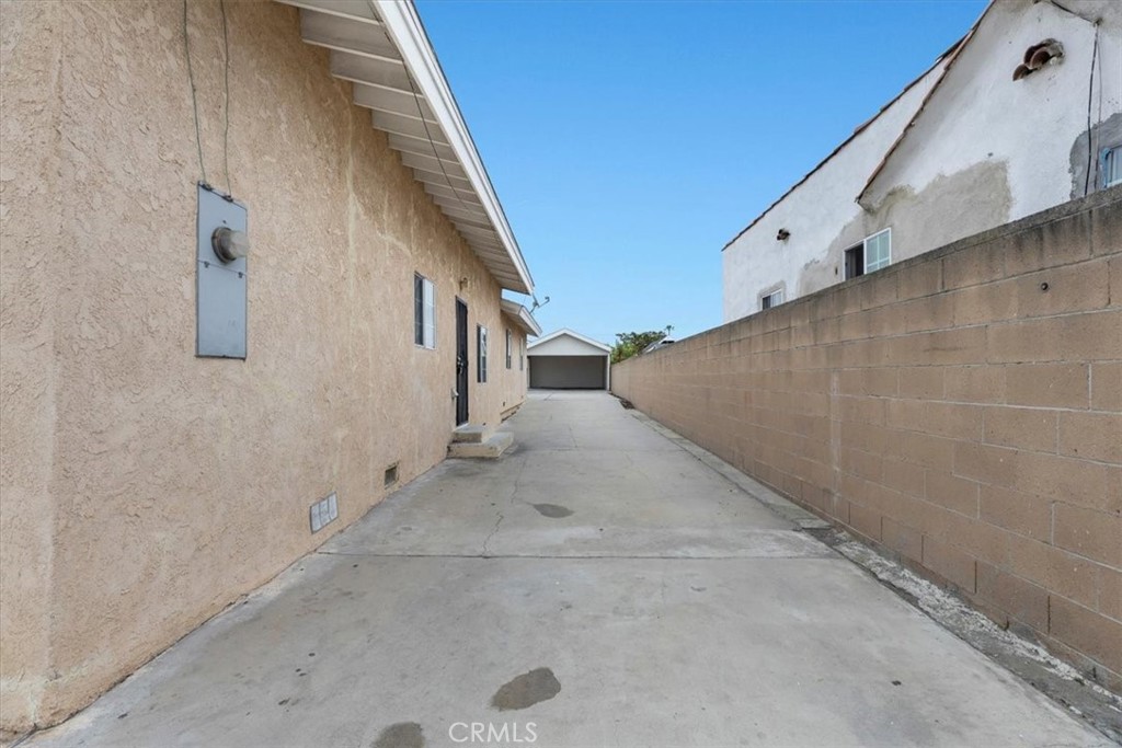 1526 Mcdonald Avenue