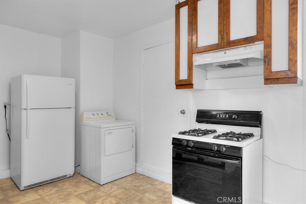 1526 Mcdonald Avenue