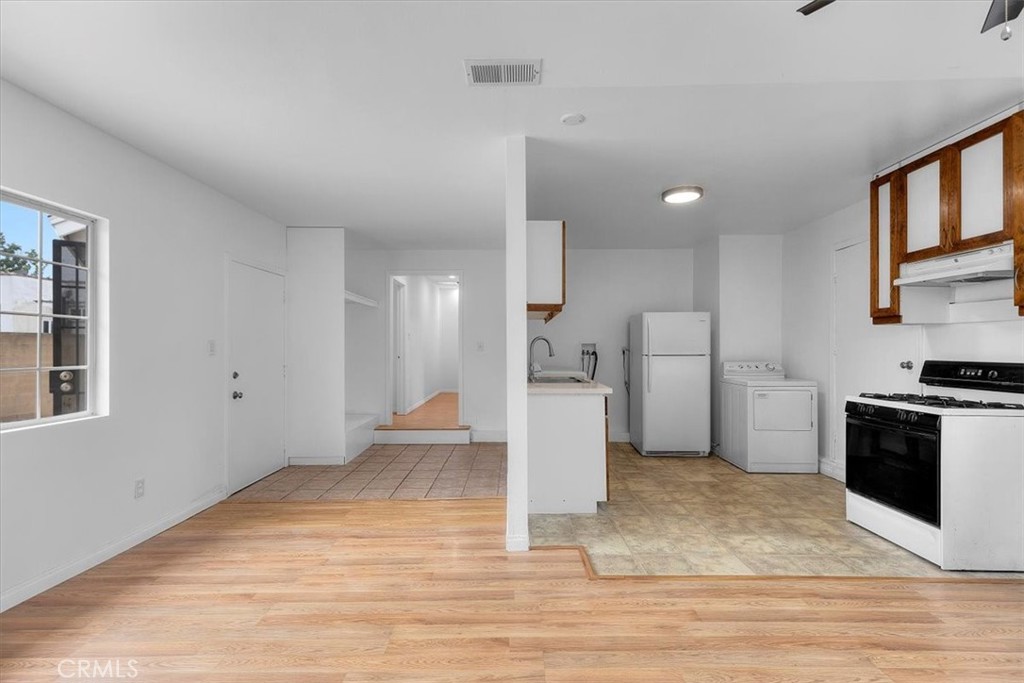 1526 Mcdonald Avenue