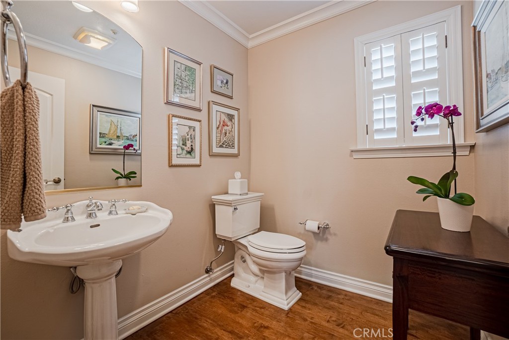 117 S Juanita Avenue A