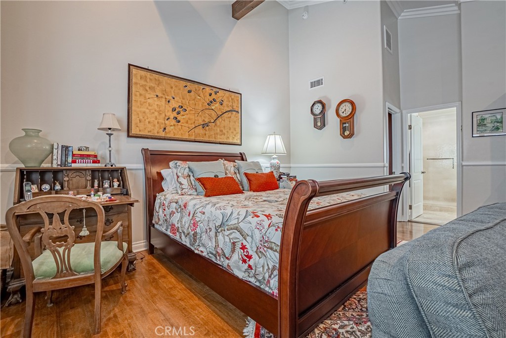 117 S Juanita Avenue A