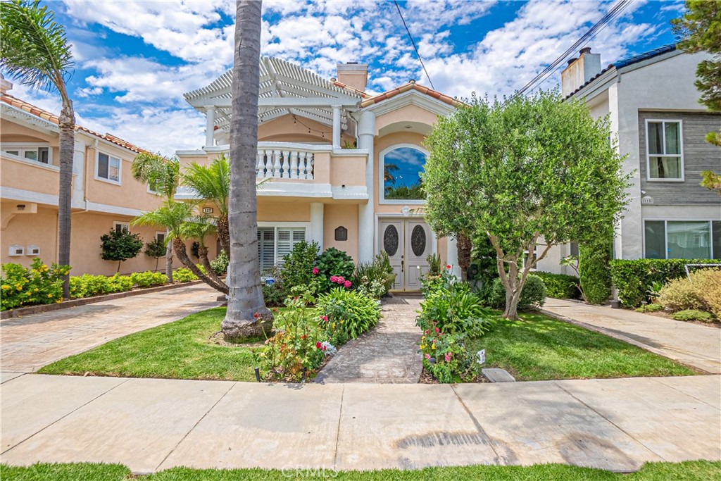 117 S Juanita Avenue A