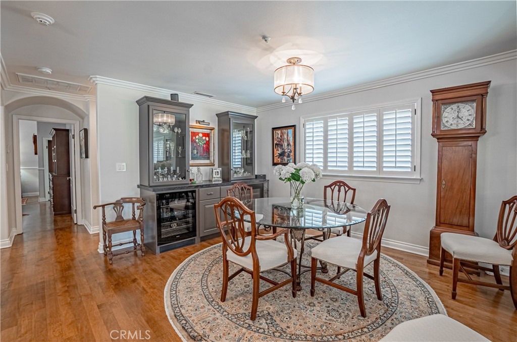 117 S Juanita Avenue A