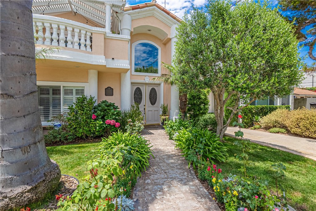 117 S Juanita Avenue A