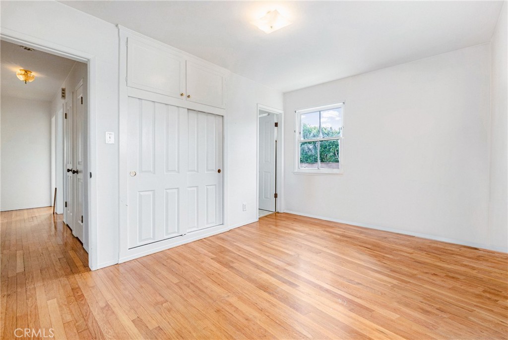 22105 Ellinwood Drive