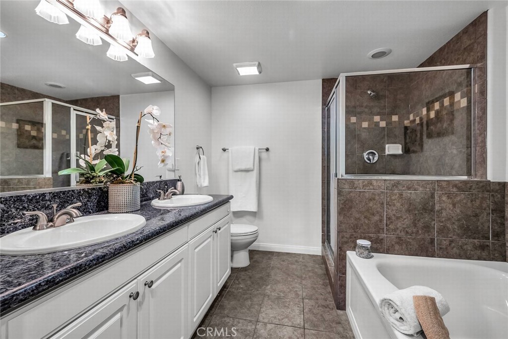 3636 Jasmine Avenue 204