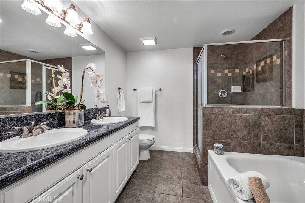 3636 Jasmine Avenue 204
