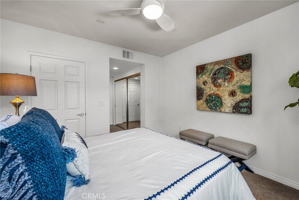 3636 Jasmine Avenue 204