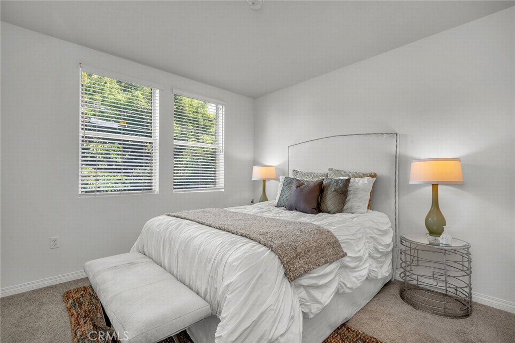 3636 Jasmine Avenue 204