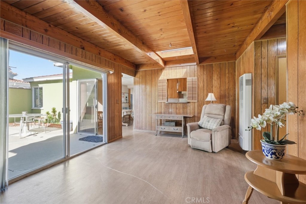 1700 Voorhees Avenue