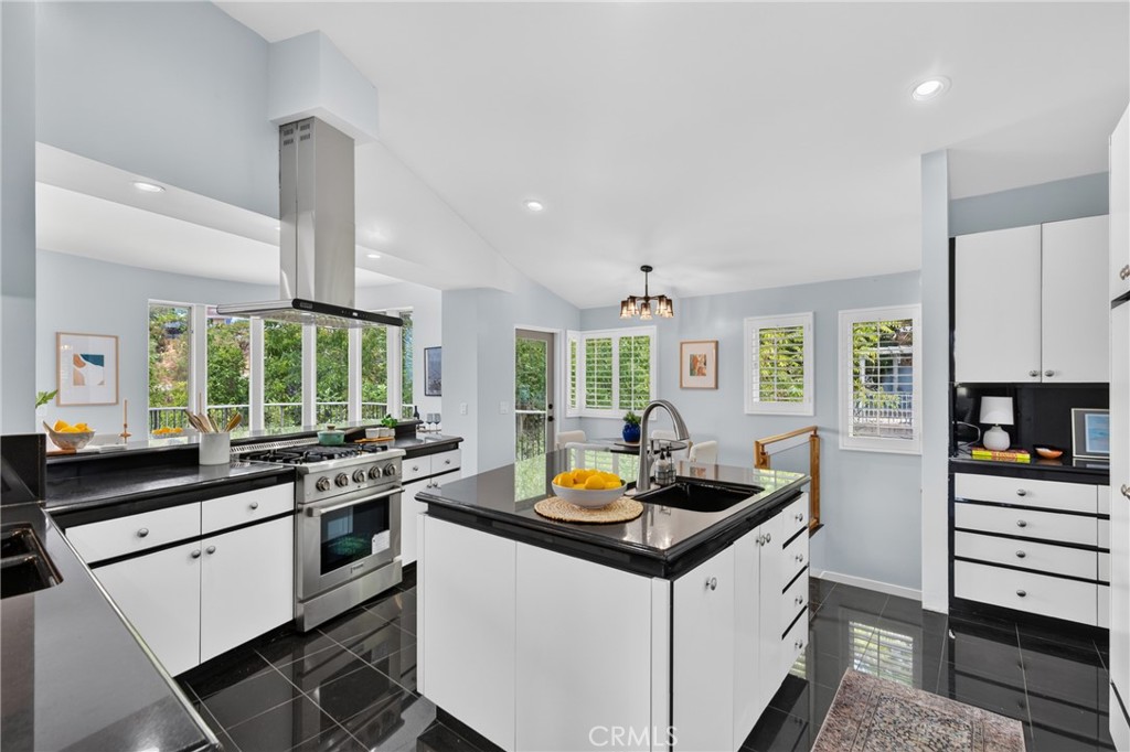 11411 Decente Court