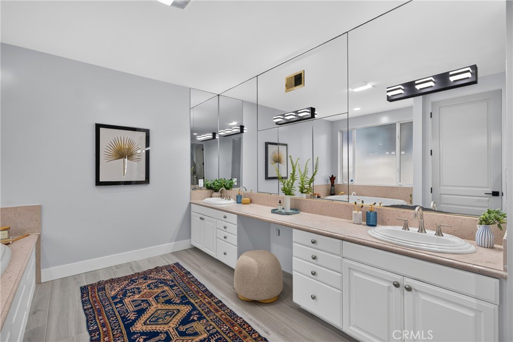 11411 Decente Court