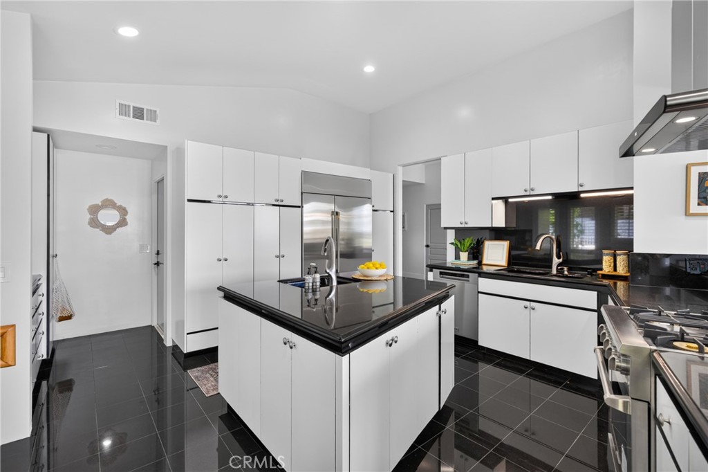 11411 Decente Court
