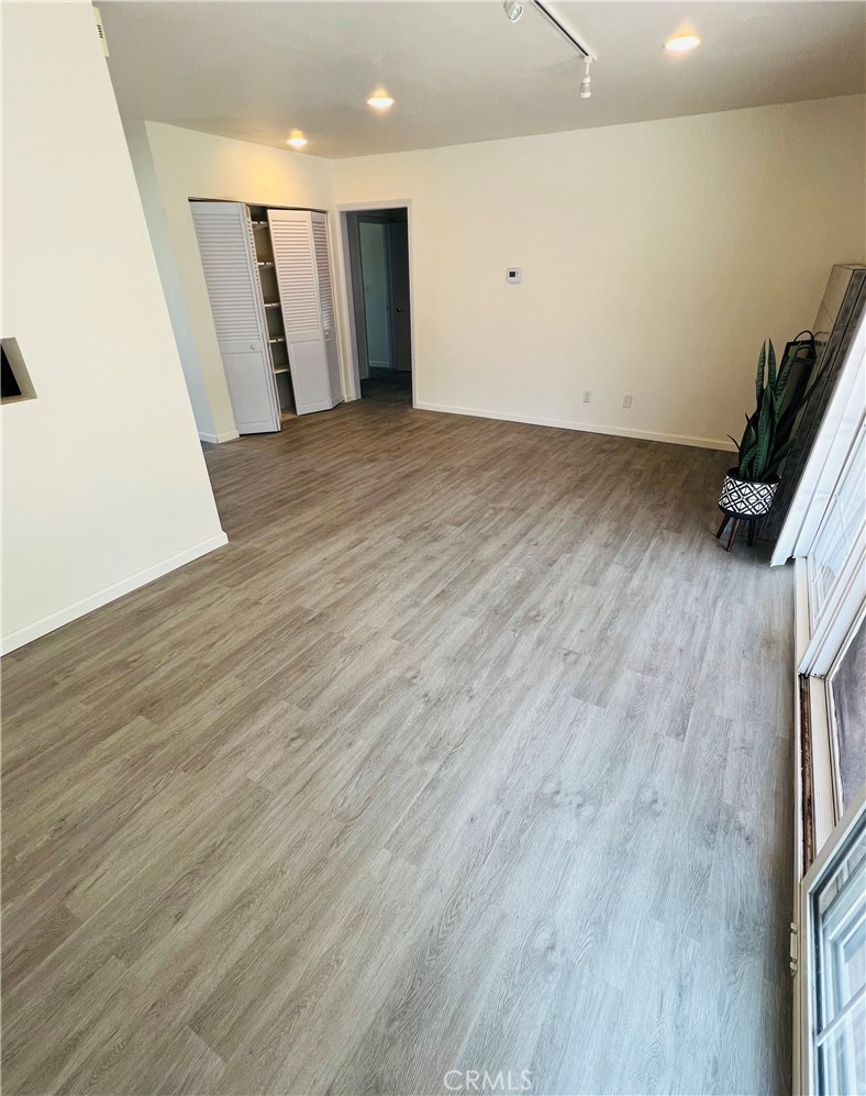 4708 Greenmeadows Avenue