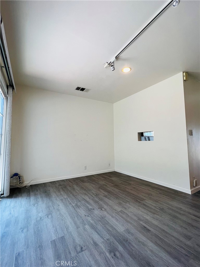 4708 Greenmeadows Avenue