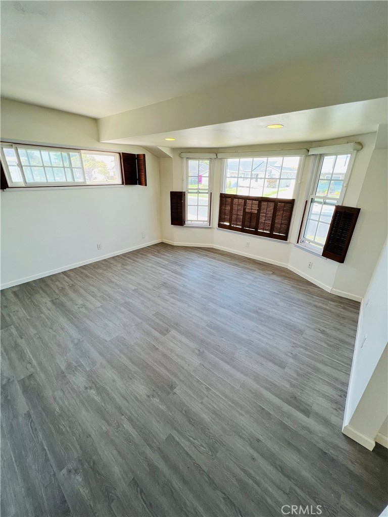 4708 Greenmeadows Avenue