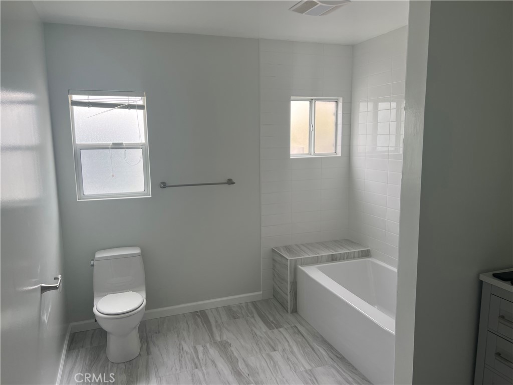 4708 Greenmeadows Avenue