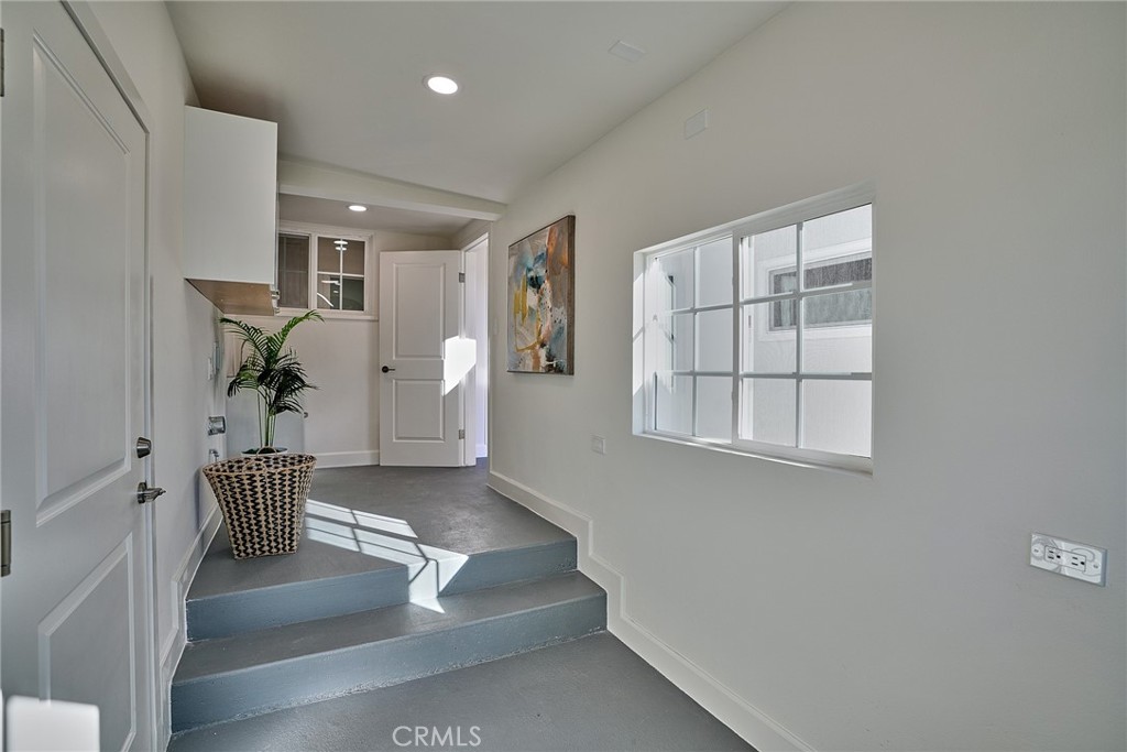 4713 Sepulveda Boulevard